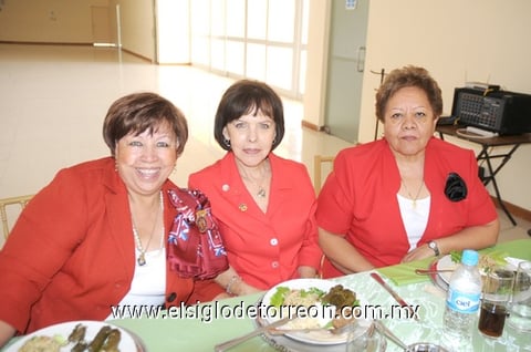 22082010 Jose Ruiz, Elisa de Morales y Lupina de Zamorano.