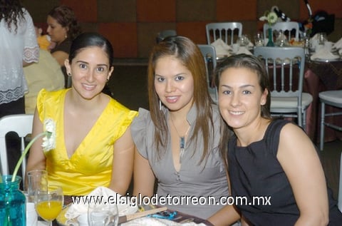 23082010 Lorena López Amor, Vero García y Ana Carmen Ruenes.