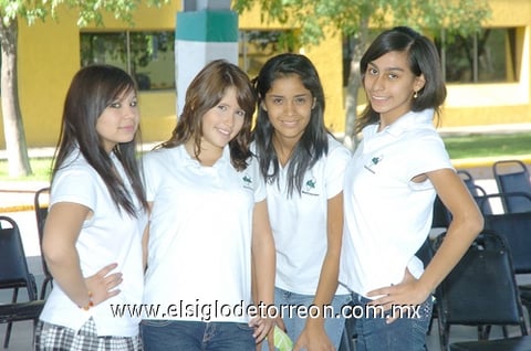 24082010 Alejandra Alvarado, Ariatne Guerrero, Ángela Gallardo y Brenda Pérez.