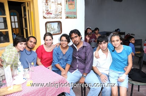 25082010 Denis, Olaff, Sofía, Victoria, Gerardo, Norberto y Ana.