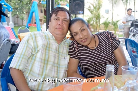 25082010 Ángel Martínez y Magdalena de Martínez.