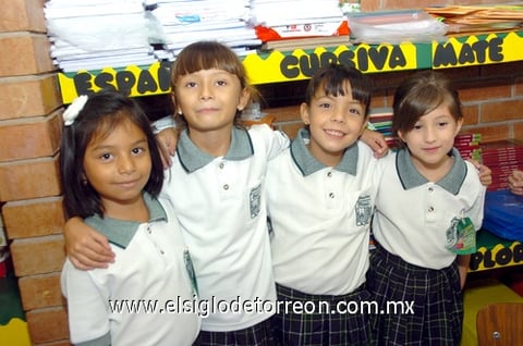 27082010 Ana Cecilia Juárez, Jimena Ríos, Mara Muñoz y Katia Malacara.