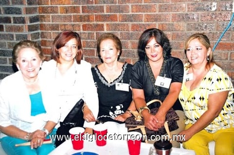 29082010 Martha Gutiérrez, Dora Díaz, Antonieta Moreno, Patricia Díaz y Socorro Díaz.