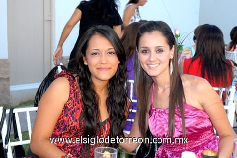 Karla García y Samantha Anaya.