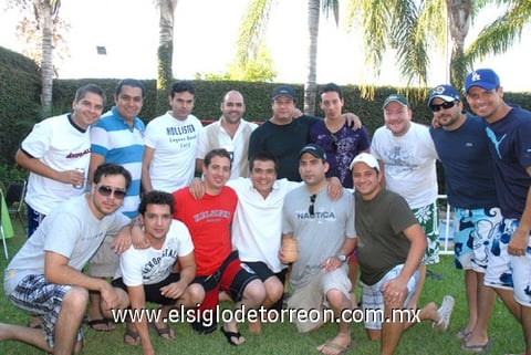 Miguel, Carlos, Israel, Colly, Juan Pablo, Alejandro, Alejandro, Alberto, Israel, Mauricio, Roberto, Jorge, José, Gilberto y Jorge.