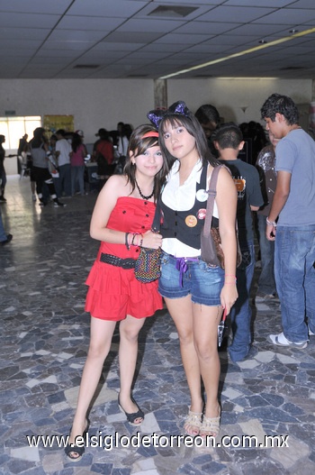 01092010 Salma García y Dania González.