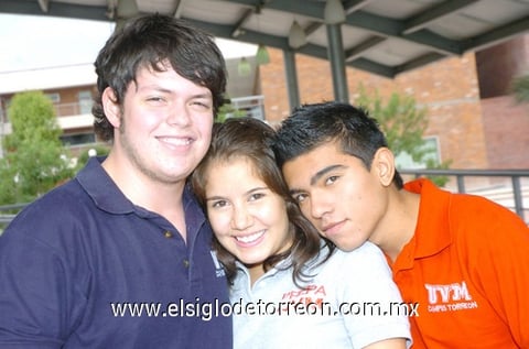 03092010 Antonio Zamora, Luisa Braham y Roberto Muñoz.