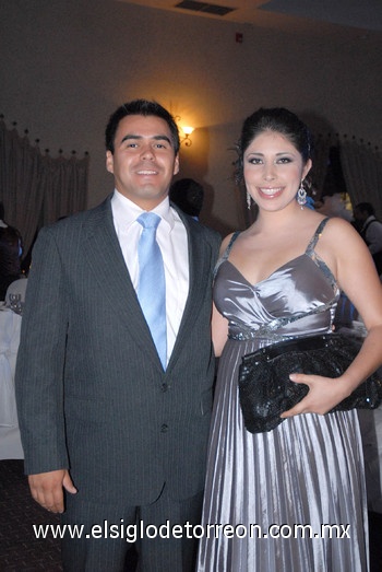 04092010 Alejandro Aranda y Pamela Ganbuno.