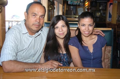 04092010 Jacinto Palacios, Alejandra y Areli.