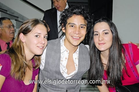 05092010 Katya Martínez, Ángel Villalba y Mary Berlanga.