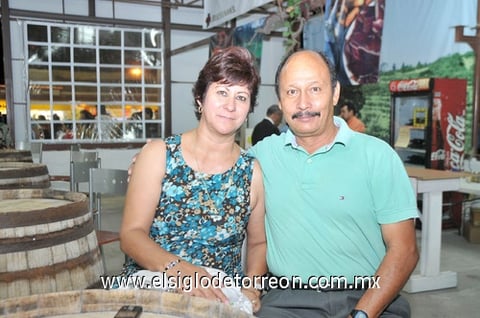 06092010 Laura Juárez de Espinoza y Eduardo Espinoza.
