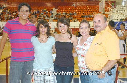 07092010 Sandra Mendoza y Julio Motola.