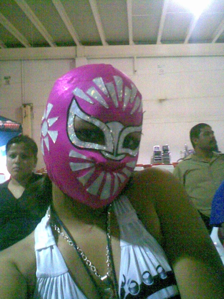 Función de lucha libre en Intermall Laguna 29 de Agosto de 2010. Fotografía enviada por Irene Melchor Barrón.