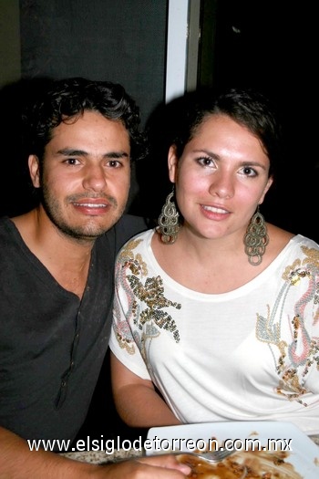 10092010 Diego y Mariana, en reciente evento social.