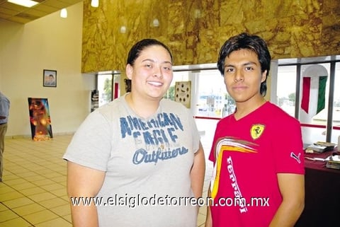 12092010 Sandra Fernández y Roberto Valdepeñas.