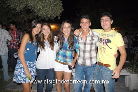 14092010 Paulina, Paola, Sofía, Javier y Enrique.