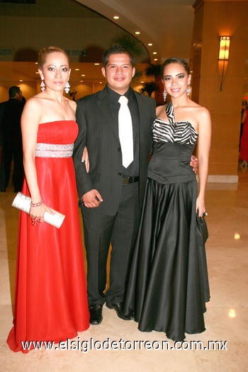 17092010 Mirna Velázquez, Alejandro Medina y Anaís Ugarte. EL SIGLO DE TORREÓN / RAMÓN SOTOMAYOR W.