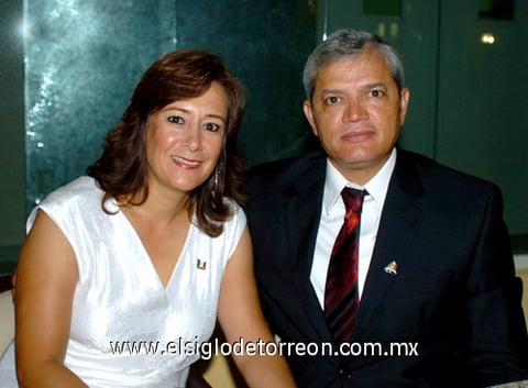 19092010 Verónica de Lozano y Luis Lozano. EL SIGLO DE TORREÓN/ JESÚS GALINDO