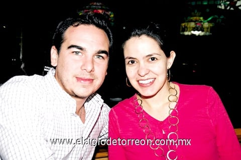 19092010 David y Mariam Obeso.