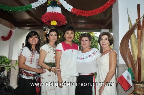 20092010 Gloria, Paty, Lucy, Lucha y Estrella.  EL SIGLO DE  TORREÓN/ SERGIO REYES