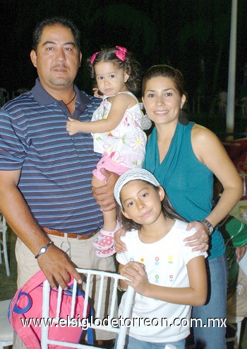 21092010 Iván, Eunice, Ivana e Isabella.