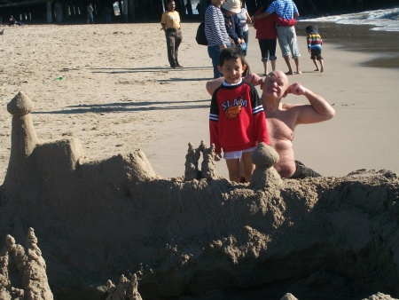 Vacaciones en la playa Santa Mónica en los Ángeles California.  Fotografía enviada por Lourdes Colunga.