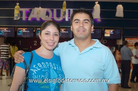 22092010 Pamela Garbuno y Alejandro Aranda.