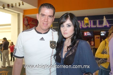 22092010 En pareja. David y Gaby.