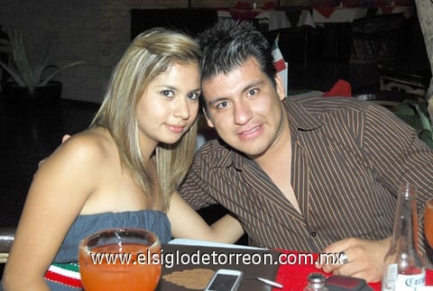 25092010 Diana Sharim Ibarra y Javier Vélez Rodríguez.