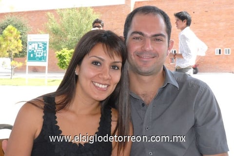 29092010 Cecilia Urquizo y Fabián Garibay.