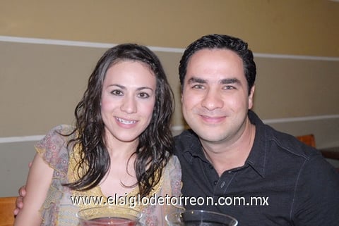 30092010 Claudia Pérez y Rafael Ayala.