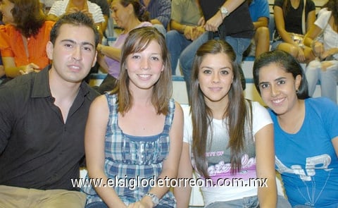 01102010 Polo Villalobos, Thalía Carral, Marcela Marín y Andrea Serrano. EL SIGLO DE TORREÓN/ JESÚS GALINDO