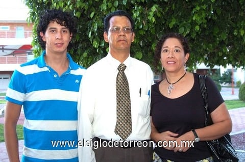 03102010 Jesús Vázquez, Jesús Vázquez Álvarez y Ana Elva Alba.