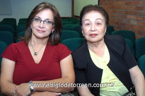 03102010 Reyna Barragán de Mota y Reyna Mota.