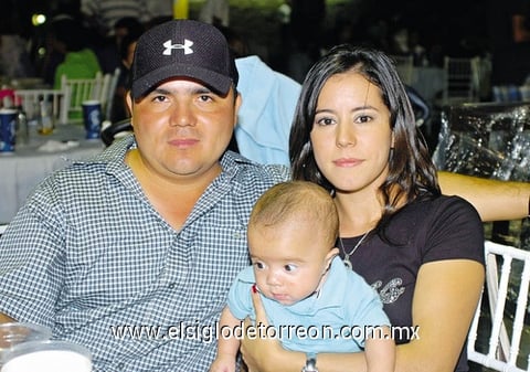 02102010 José Ángel, Andrea, Graciela y Ángel González.