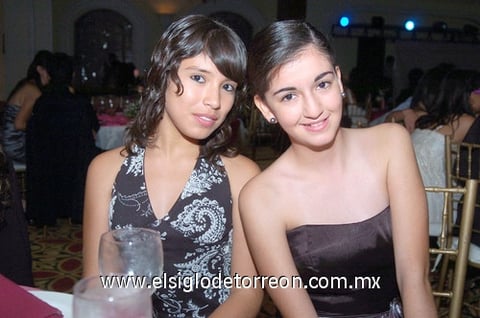 05102010 Sofía y Karen. EL SIGLO DE TORREÓN/ JESÚS HERNÁNDEZ