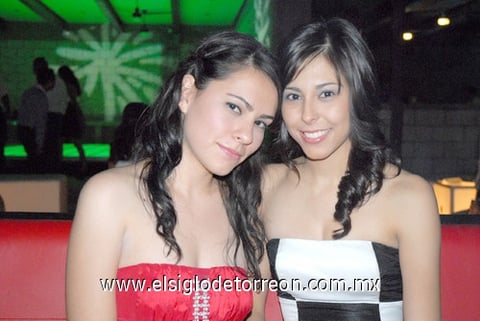 06102010 Daniela Silva y Mariana Torres.