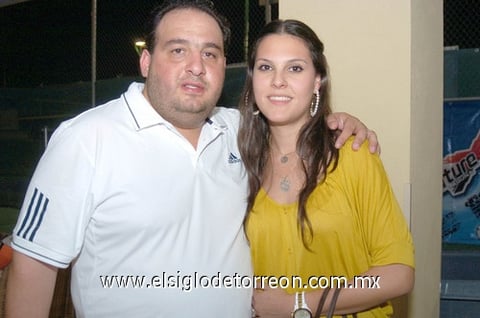 07102010 Armando y Sofía Valdez.