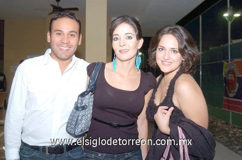 07102010 Juan Carlos, Iliana y Daniela.