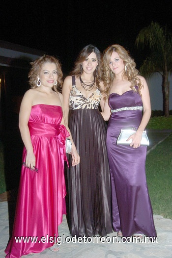 08102010 Beatriz Meraz, Brenda y Daniela Gutiérrez Meraz.