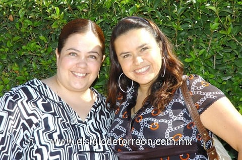08102010 Anabel e Iveeth.
