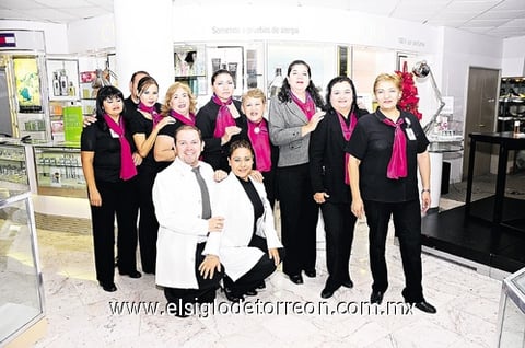 10102010 Aurora, Amelia, Ofelia, Alicia, Adriana, Bertha, Reyna, Mayela, Vero y Víctor.