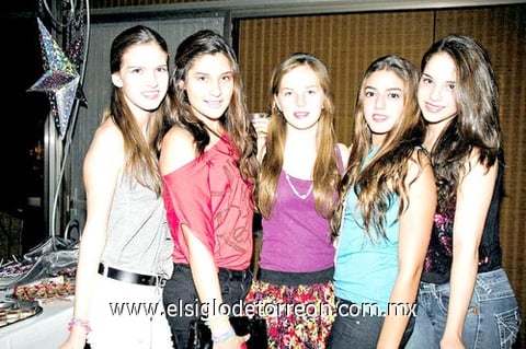 Daniela, Paty, Sofía, Bárbara e Isabella.