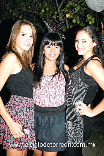 Luisa e Isabela. Ana Lorena, Karla Castro y Luisa García.