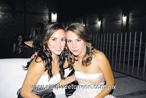 Natalia Vargas y Pamela Cervantes.