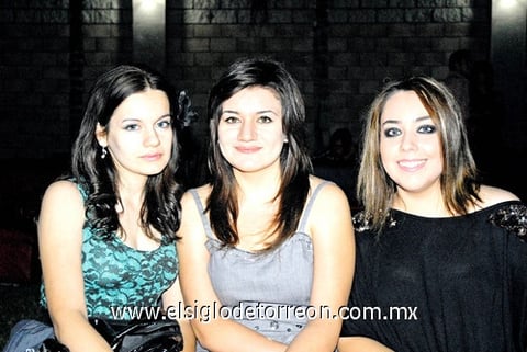 Mary Fer, Jimena y Alejandra Merino.