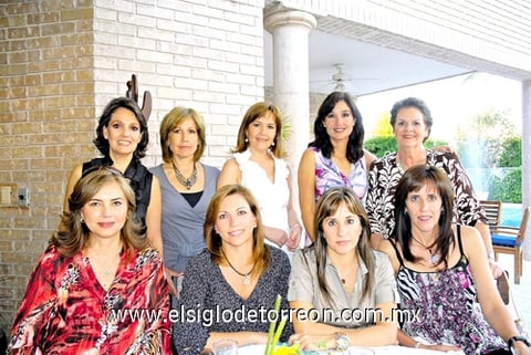 Laura, Gaby, Laura, Mónica, Paty, Flor, Cala, Pilar y Cecy.