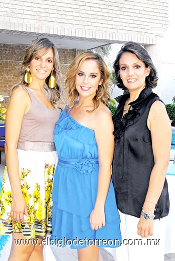 Laura de la Parra, Andrea Barraza y Laura Covarrubias.
