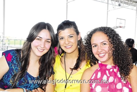 Bárbara Muñoz, Brenda Casale y Gynna de la Garza.