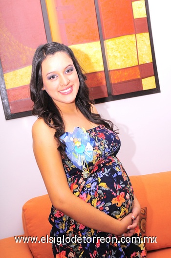 12102010 Sara Arzate Barradas espera el nacimiento de su primogénito, Santiago.